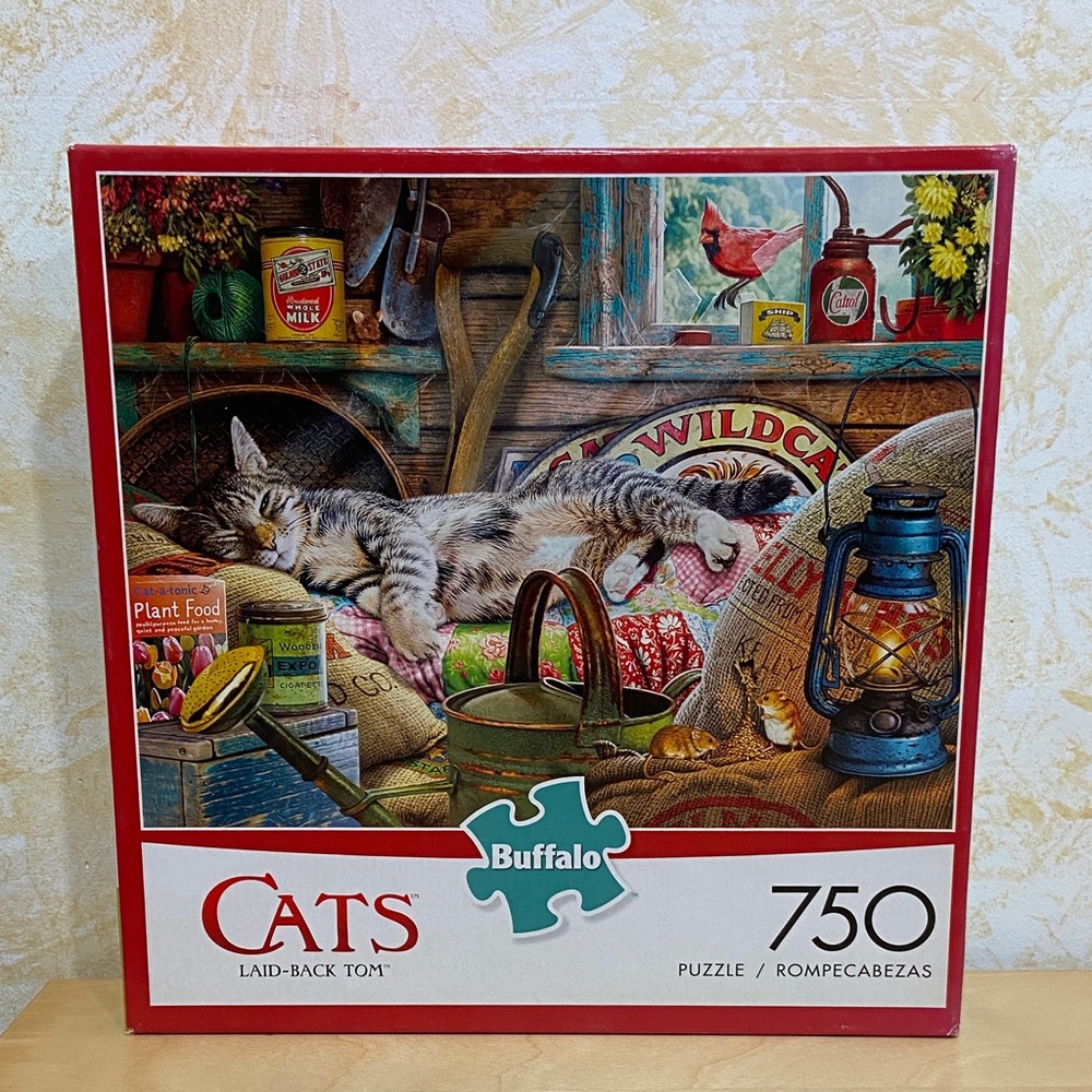Buffalo Cats Laid-Back-Tom - 750 Piece Puzzle